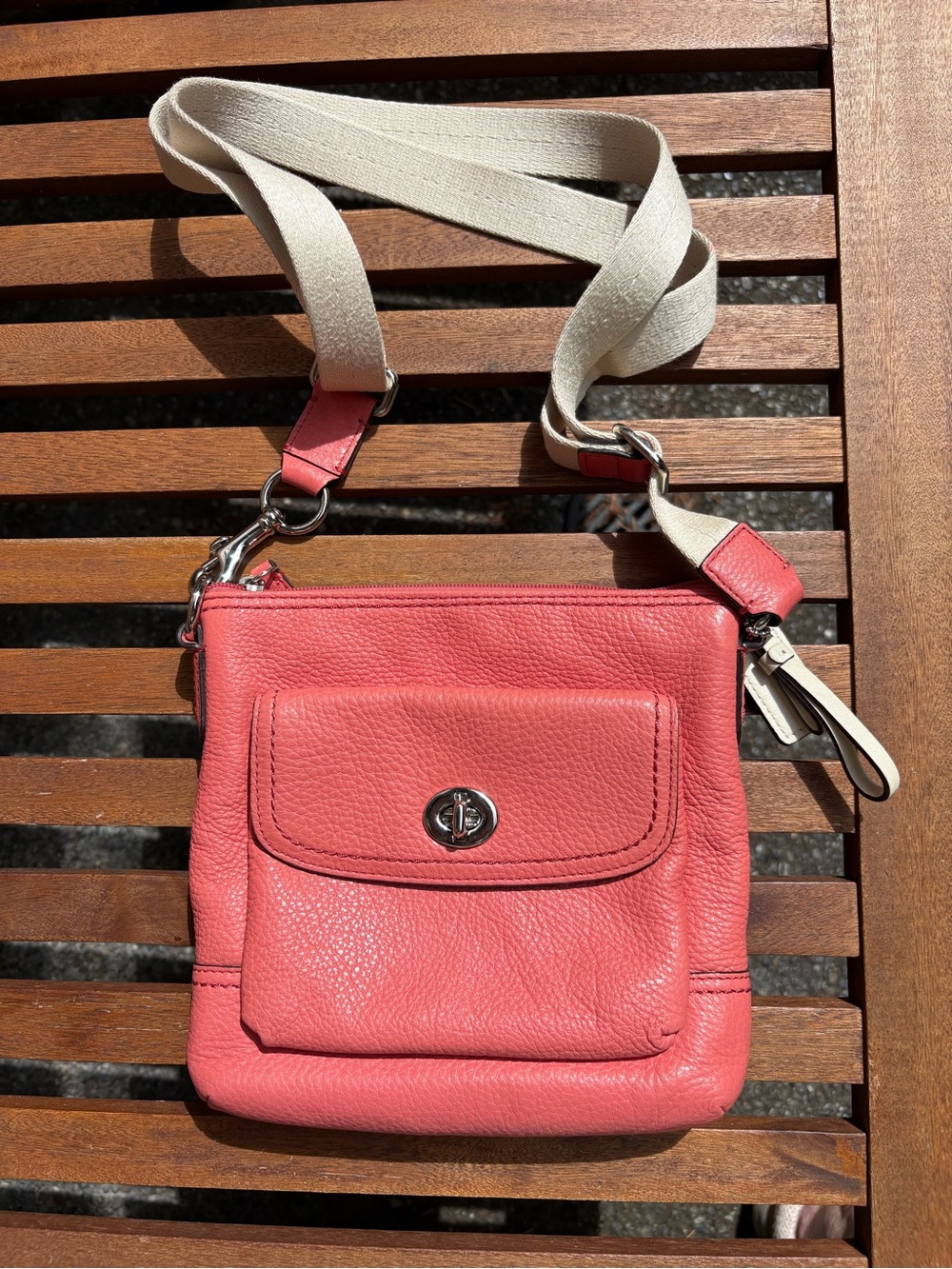 Coach Park Leather Swingpack Crossbody Coral Pink Pebbled Leather Turnlock
